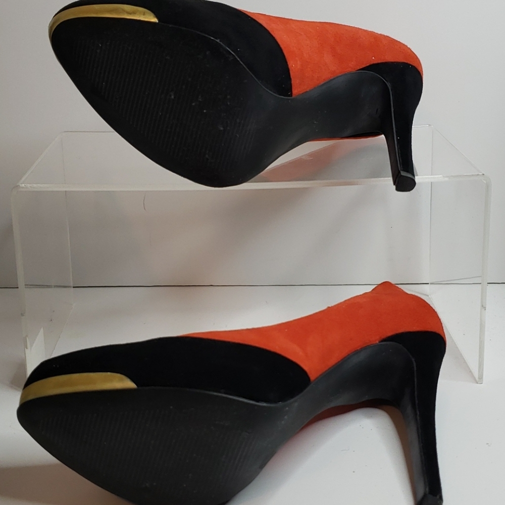 BCBGeneration Suede Stiletto Heels- Sz 6.5, EUC - Picture 2 of 6